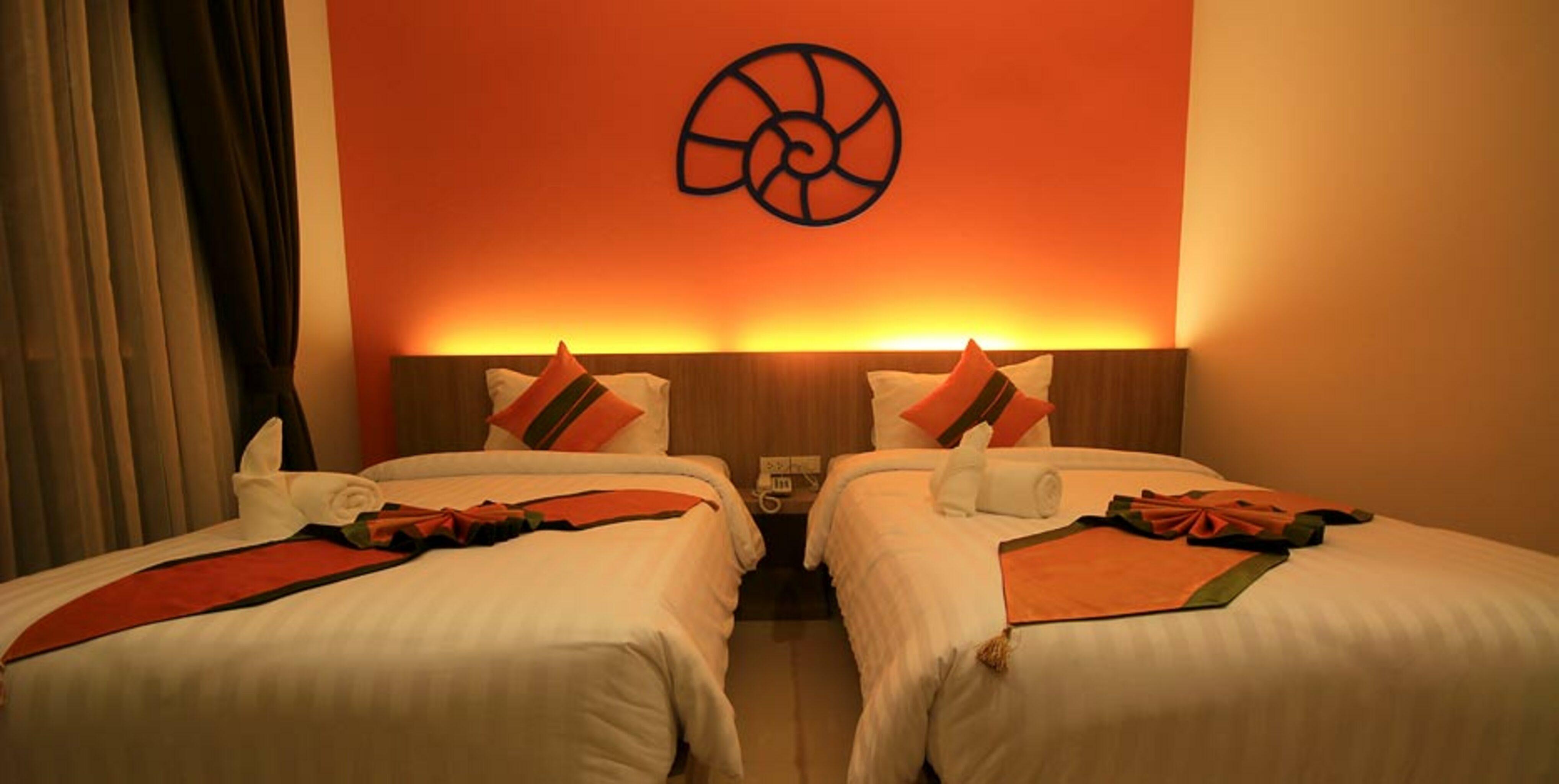 Di Pantai Boutique Beach Resort Patong Extérieur photo