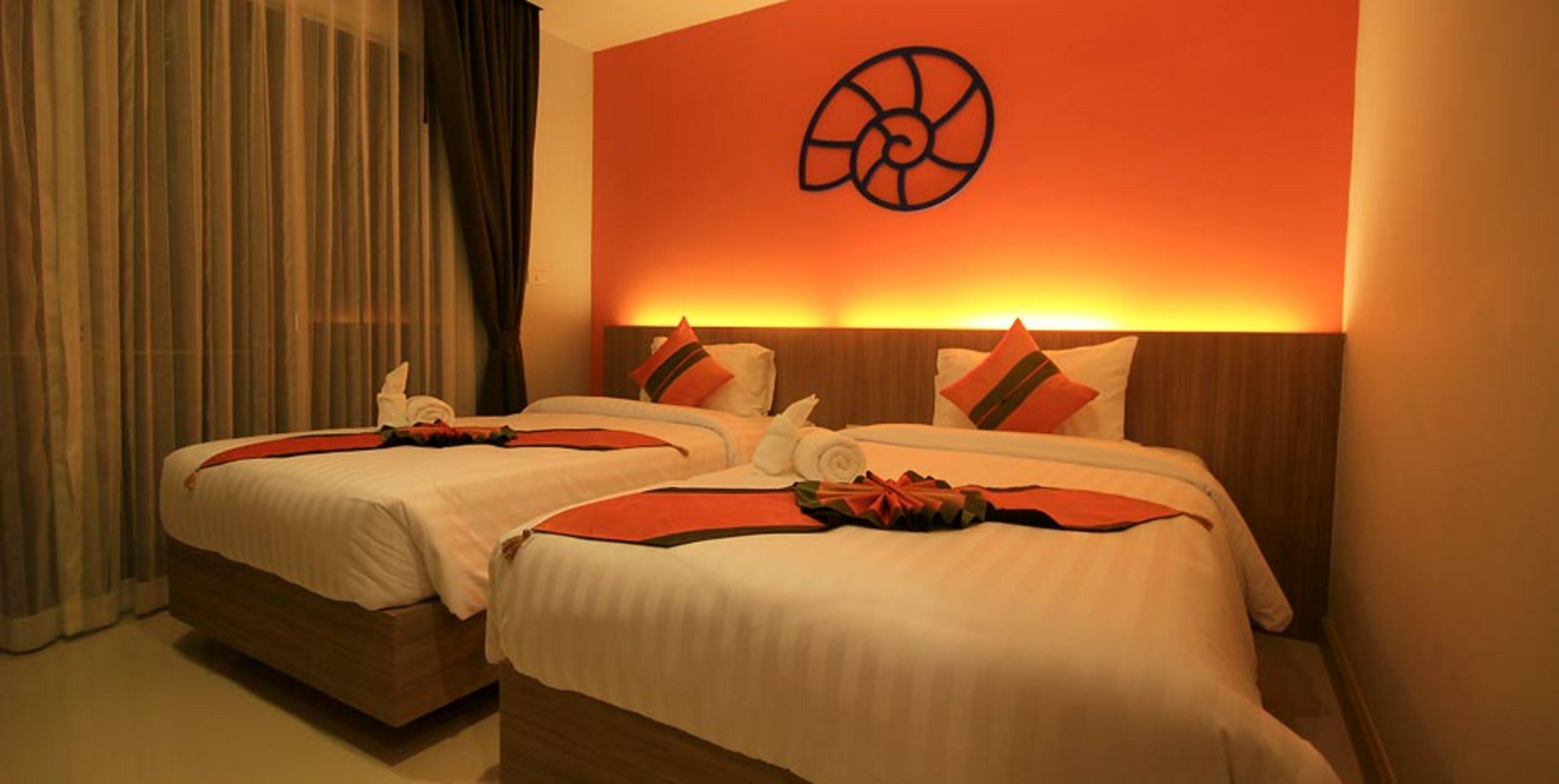 Di Pantai Boutique Beach Resort Patong Extérieur photo